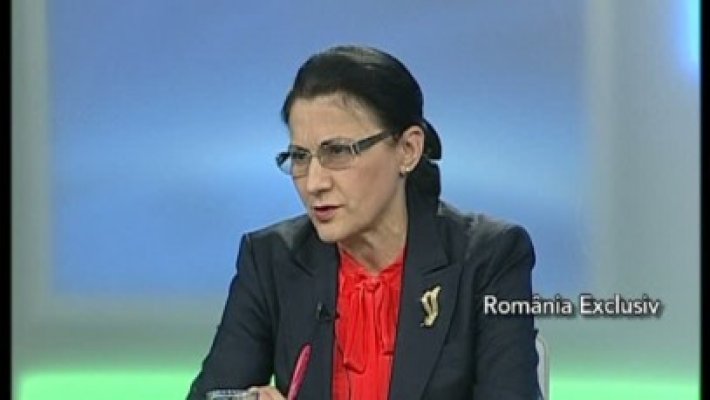 Andronescu nu mai candidează în colegiul din sectorul 5